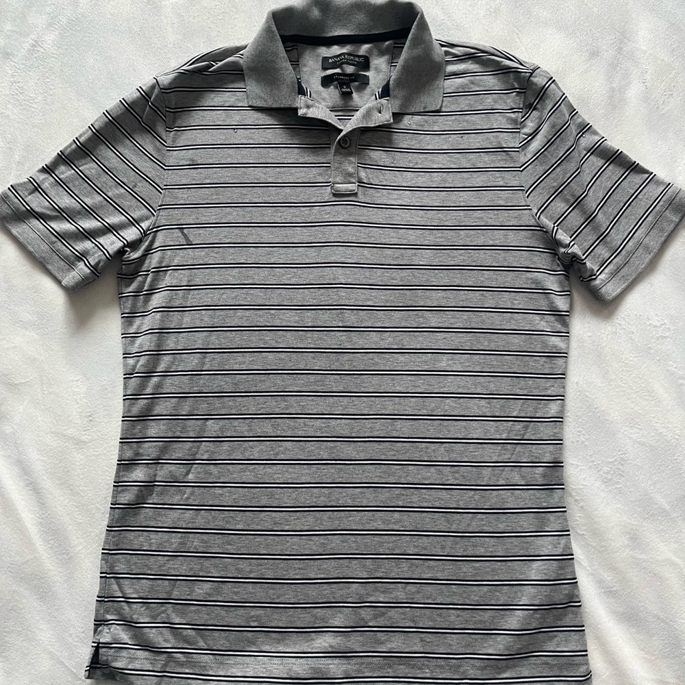 Banana Republic Gray Polo Shirt - Size S